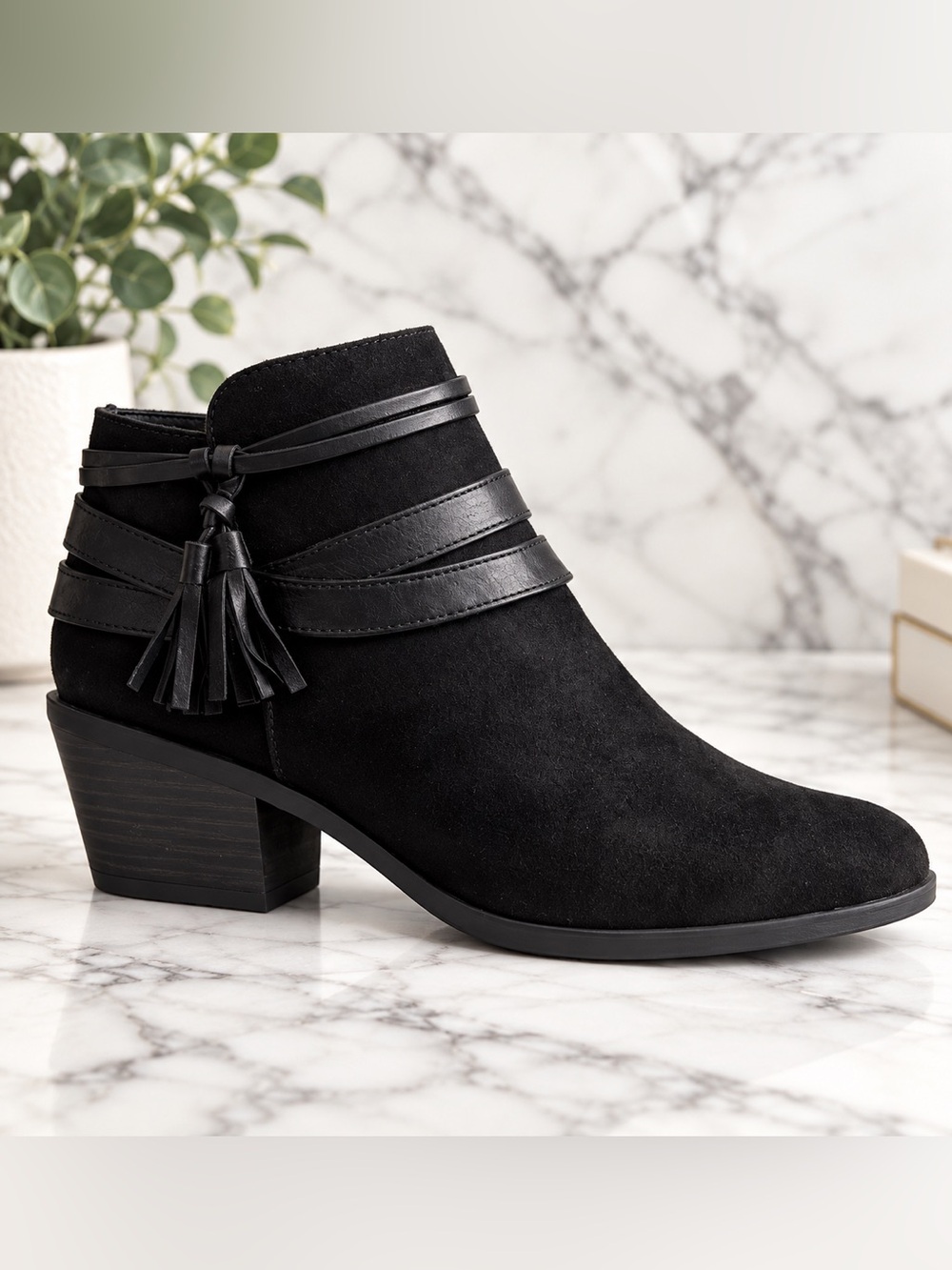 NWT LifeStride Paloma Black Suede Ankle Booties with Tassel – Size 9